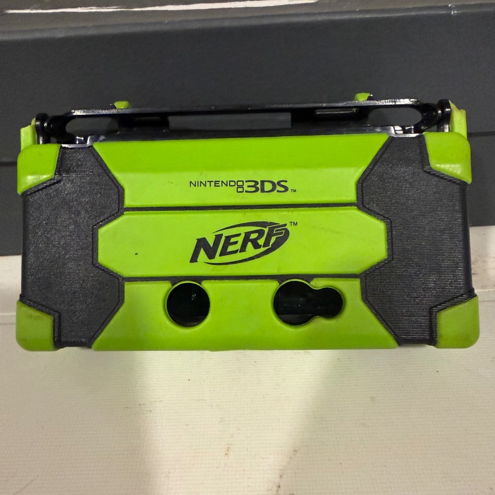 Nintendo Nerf Armor Case Original 3DS Green Black Good PDP Hasbro Protective
